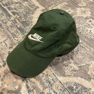 Nike Forest Green Cap